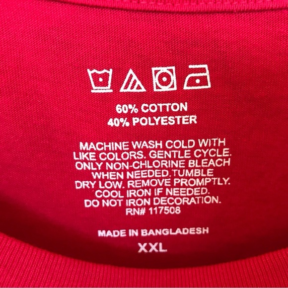 Christmas in Summer Christmas Tee SzXXL Red Short Sleeves NWOT - Picture 4 of 8